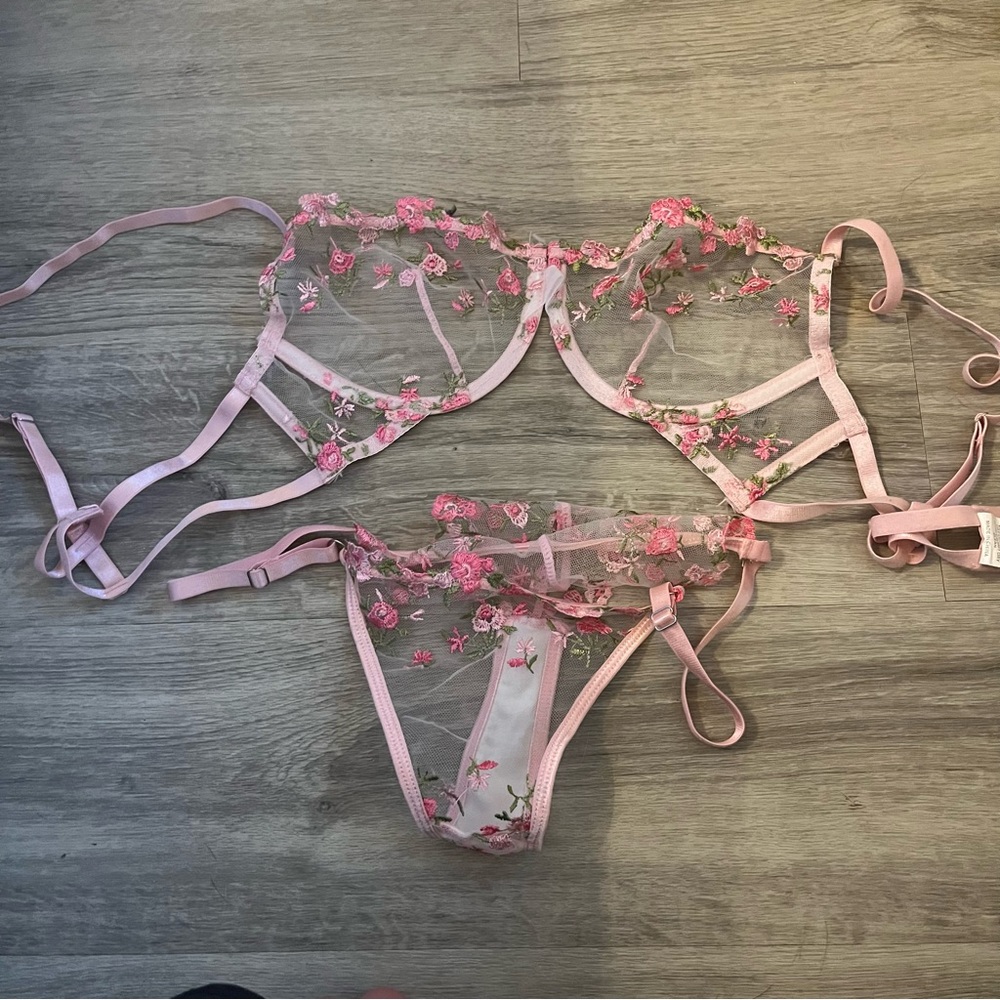 New Floral Lingerie Set